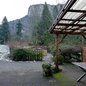 La Maison Des Jolicoeurs Hébergement de vacances Saint-Christophe-sur-Guiers